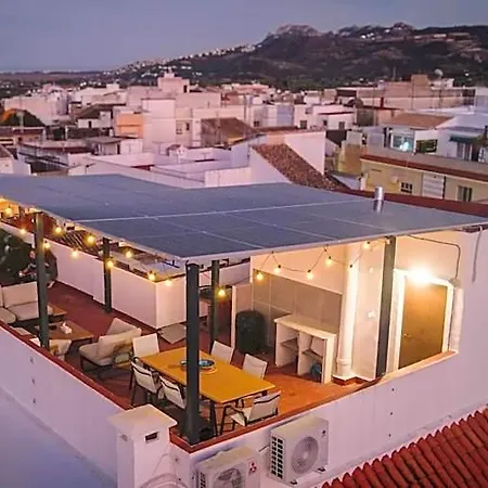 Hotel apartamentowy Cc *