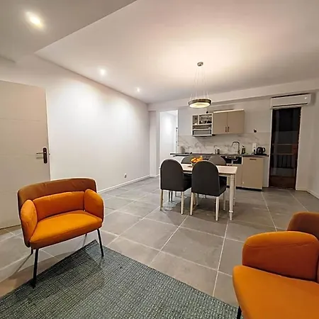 Hotel apartamentowy Cc *